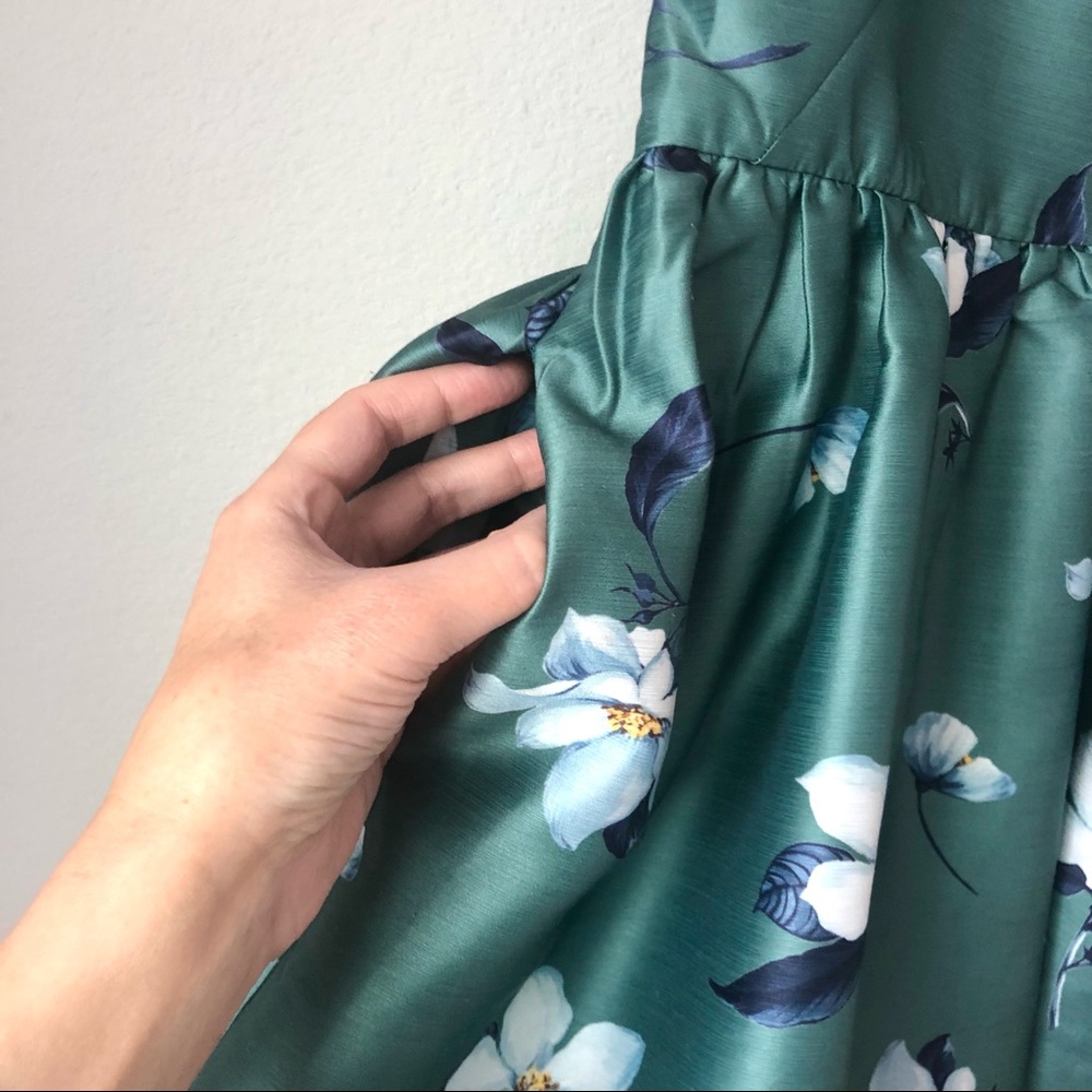 CLOSEOUT \L’atiste\• A-line Flared Cocktail Dress - Picture 6 of 16